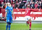 Sanne Troelsgaard jagtede længe en målchance mod Ukraine, og i anden halvleg fik hun bolden sendt over stregen til dansk sejr. Henning Bagger/Ritzau Scanpix