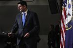 Lederen af Repræsentanternes Hus i USA, Paul Ryan ankommer her til pressemødet, hvor han fortalte, at han ikke genopstiller ved det kommende midtvejsvalg. Jacquelyn Martin/AP