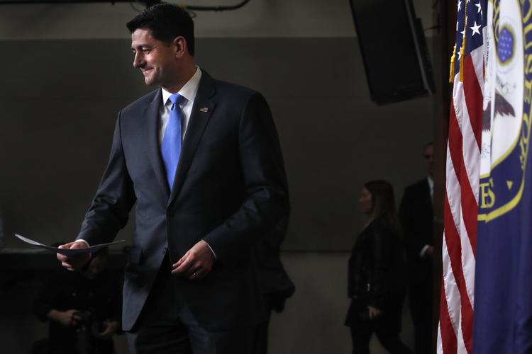 Lederen af Repræsentanternes Hus i USA, Paul Ryan ankommer her til pressemødet, hvor han fortalte, at han ikke genopstiller ved det kommende midtvejsvalg. Jacquelyn Martin/AP
