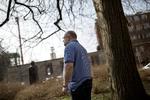 Da Kasper arbejdede, betalte han selv for psykolog, men efter han kom på kontanthjælp og senere på efterløn, kunne han ikke længere finde pengene og kontaktede Sind. Andreas Haubjerg/POLFOTO