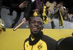 Jamaicas tidligere sprinter Usain Bolt skal tilbage til Dortmund, hvorfra han fik et godt feedback på sin første prøvetræning i bundesligaklubben. Bernd Thissen/AP