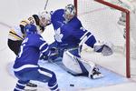 Toronto Maple Leafs-målmand Frederik Andersen bliver ved med at imponere i NHL, og denne gang blev det til en redningsprocent på over 95 for danskeren i en 4-2-sejr over Boston Bruins. Nathan Denette/AP