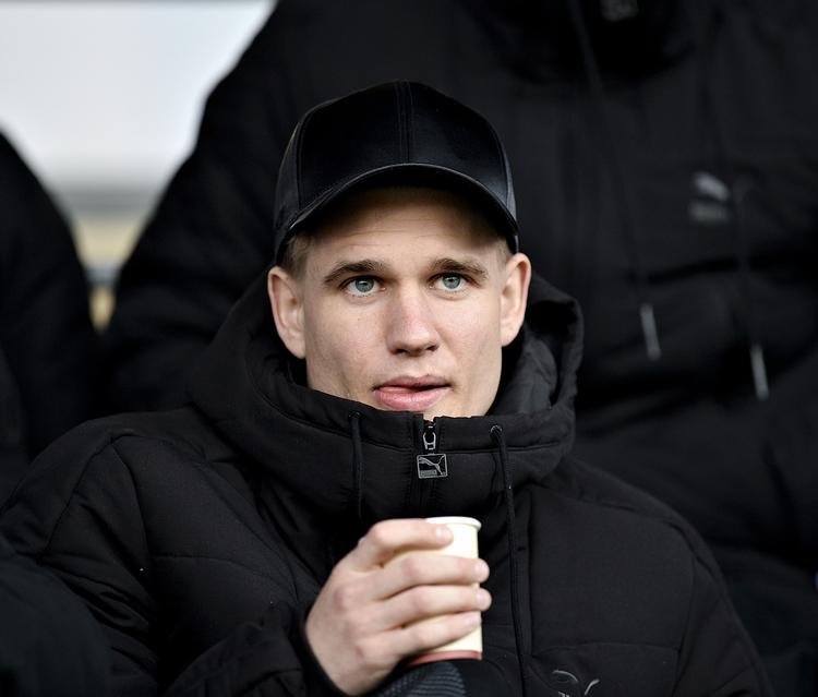 Hobros Jesper Bøge er træt af ufrivilligt at være blevet en del af DIF's matchfixingundersøgelser. Mandag var han dog med til at skaffe sin klub en 1-0-sejr over Silkeborg i Superligaen. 
   
   Norde Ernst Van/Ritzau Scanpix