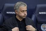 Kritikken falder med jævne mellemrum ned over José Mourinho, men Manchester Uniteds manager er begyndt at sende den videre i systemet i retning af sine spillere. Matt Dunham/AP