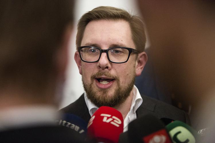 Økonomi- og indenrigsminister Simon Emil Ammitzbøll (LA) er ved at smide en aftale om udligningen på gulvet, mener S og DF. (arkiv)
   Andreas Haubjerg/POLFOTO