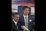 Jorge Mendes - her sammen med sin stjerneklient Cristiano Ronaldo - er nok den største fodboldagent i verden. Paul White/AP