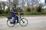 Elcykler giver kronisk medvind på cykelstierne - her på vej op af Valby Bakke i Frederiksberg.
   Andreas Haubjerg/POLFOTO