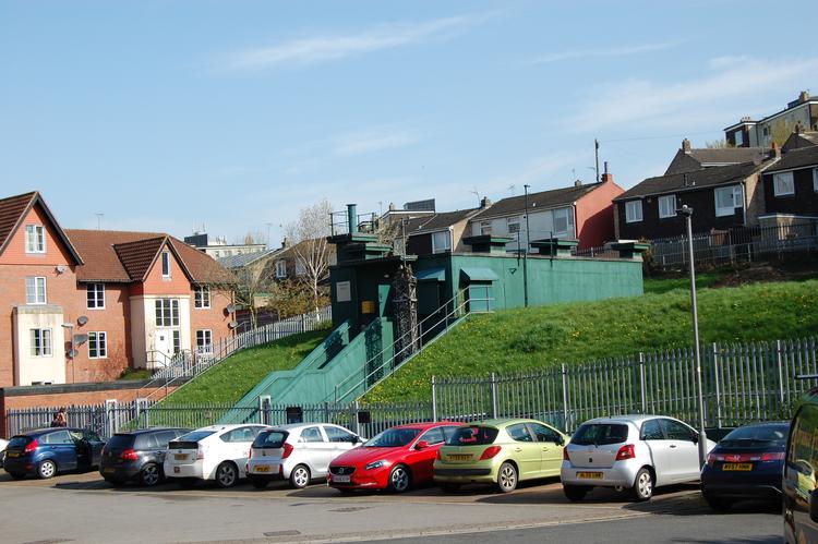 Alt arbejde i den grønne bunker i York var tophemmeligt under den kolde krig fra 1961 til 1991. I dag er der flere boliger rundt om bunkeren, end der var dengang. Allan Graubæk