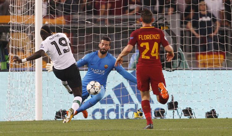 Med scoringen til 1-0 bragte Sadio Mane Liverpools angrebstrio op på 29 mål i denne Champions League-sæson. Riccardo De Luca/AP