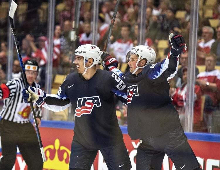 Dylan Larkin og de øvrige amerikanske stjerner var bedste, da de strammede sig an mod Tyskland ved VM i ishockey. Henning Bagger/Ritzau Scanpix