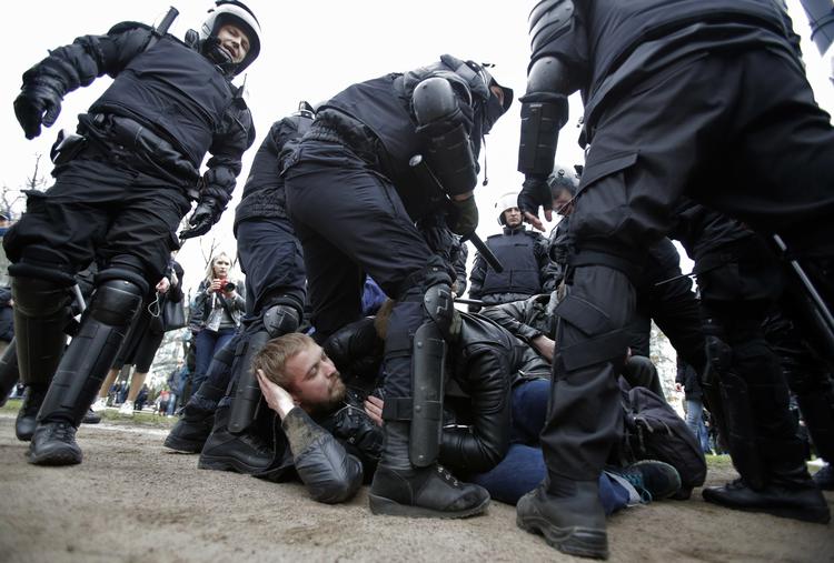 Dmitri Lovetsky/AP