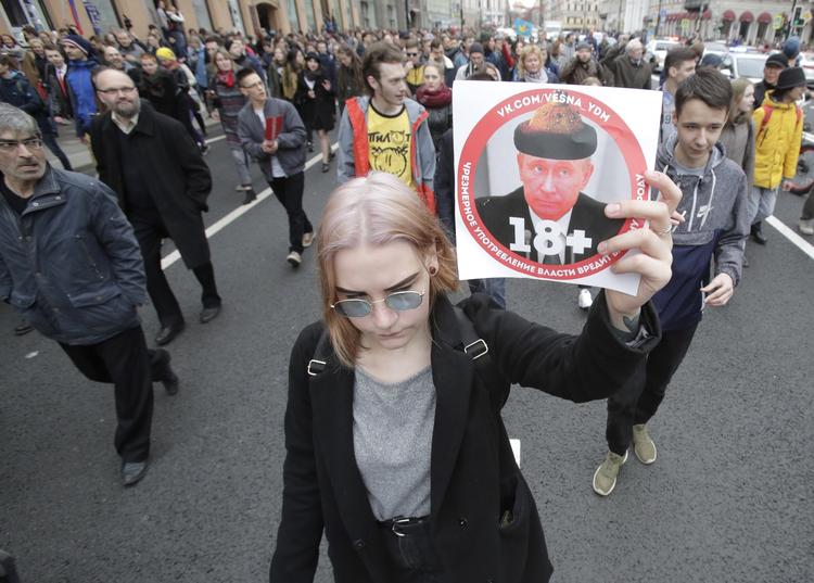Dmitri Lovetsky/AP