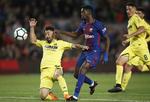 Ousmane Dembele var involveret i det første mål og scorede de to sidste, der var hans andet og tredje ligamål for Barcelona i denne sæson. Manu Fernandez/AP