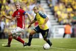 Silkeborg IFs Simon Jakobsen og Brøndbys Teemu Pukki.
   Jens Dresling/POLFOTO