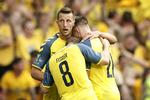 Brøndbys Kamil Wilczek har scoret til 3-1 og jubler med Kasper Fisker og Lasse Vigen Christensen.
   Jens Dresling/POLFOTO