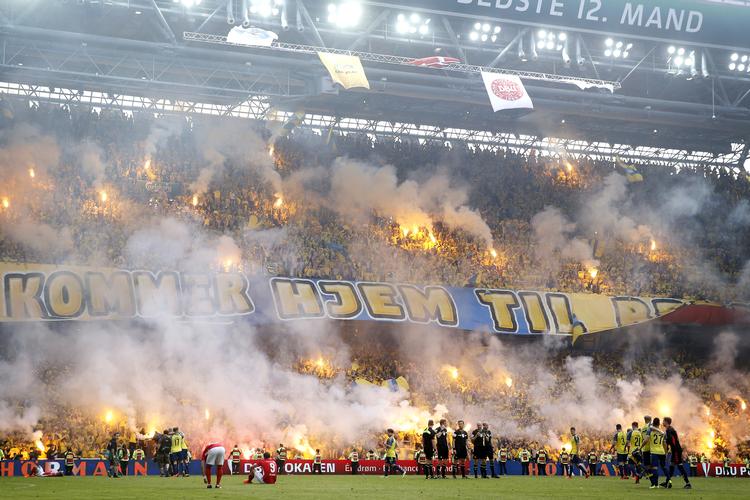 Aldrig før har der været SÅ mange Brøndby-fans i Parken.
   Jens Dresling/POLFOTO