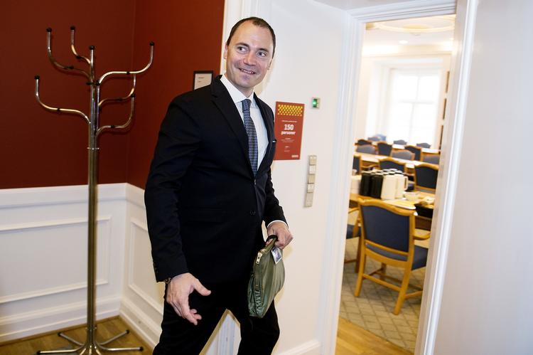 Tommy Ahlers’ positive tilgang til teknologi placerer ham på en af to fløje politisk, vurderer professor Mikkel Flyverbom. Der er dem, som taler om teknologiens fantastiske muligheder, og så er der de forsigtige, der fokuserer på regler og rettigheder. Ahlers tilhører den første. Liselotte Sabroe/Ritzau Scanpix