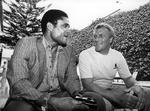 
Det var en sensation i 1987, da Ebbe Skovdahl blev hentet til Benfica. Her fik han, inden han skulle starte som træner, en snak med den verdensberømte portugisiske stjernespiller Eusebio   Jesper Stormly Hansen/POLFOTO