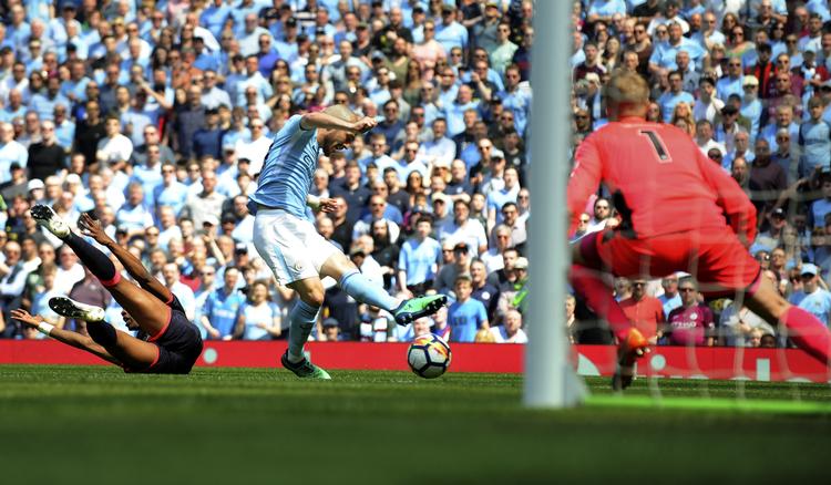 Jonas Lössl fra Huddersfield Town FC. 29 år. 1 landskamp. Rui Vieira/AP