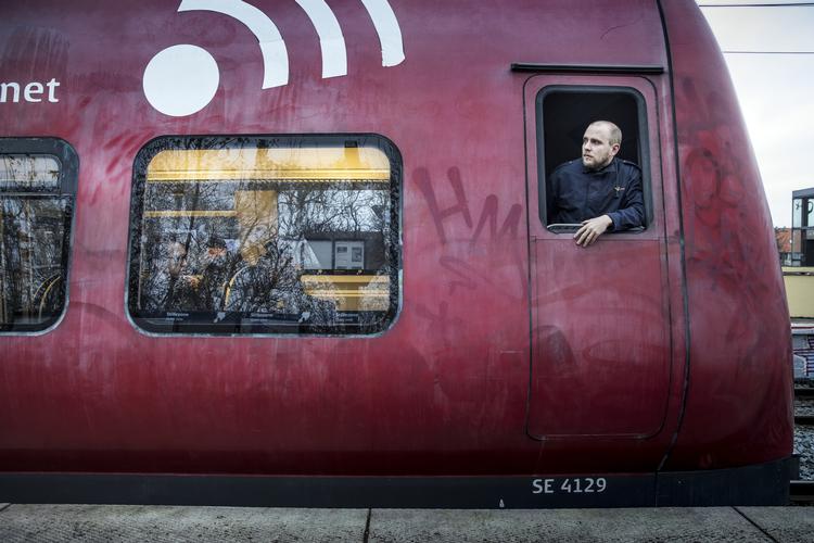 DSB er netop blevet udsat for et cyberangreb, der lammede både billetsystemer og det interne mail- og telefonsystem.  Bidstrup Stine/POLFOTO