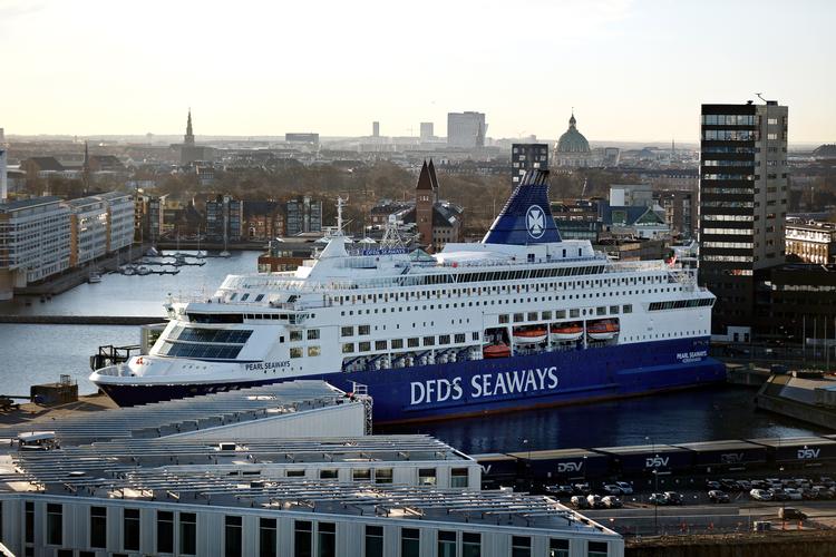 Køber du din billet til Oslobåden på DFDS' norske hjemmeside kan der være mange penge at spare. Jens Dresling/POLFOTO