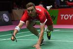 Viktor Axelsen kunne onsdag ikke finde de rigtige våben til at besejre veteranen Lee Chong Wei, der gav Malaysia en stærk start.
   Lillian Suwanrumpha/Ritzau Scanpix
