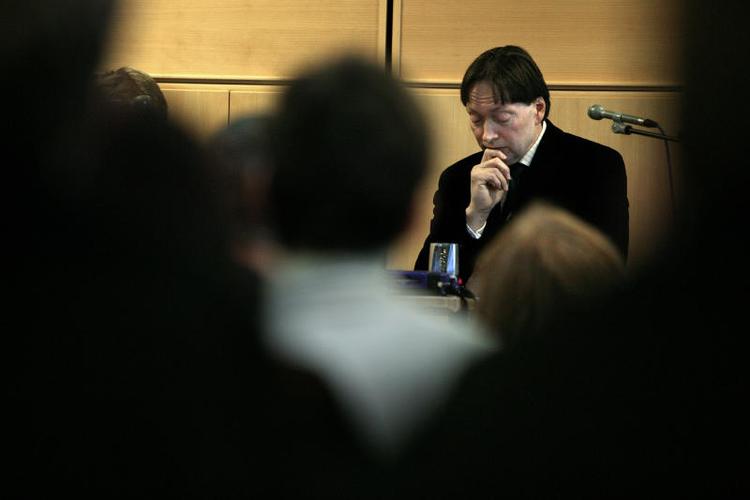 Tre tidligere akademimedlemmer, Sara Danius, Kjell Espmark og Peter Englund, kræver at Horace Engdahl udtræder af Det Svenske Akademi for at give plads til nye folk på alle akademiets 18 pladser. Arkivfoto Jacob Ehrbahn/POLFOTO