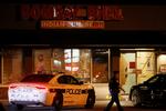 
 Den indiske restaurant i Mississauga, hvor der klokken cirka 22.30 lokal tid sprang en bombe.  REUTERS/Mark Blinch
   Mark Blinch/Ritzau Scanpix