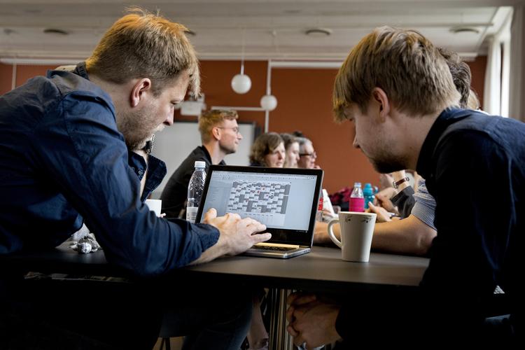 55.000 lærere har siden i går haft mulighed for at stemme ja eller nej til den overenskomst, som forhandlerne har landet. Her lærerværelset på Nyboder Skole i København. Finn Frandsen/POLFOTO