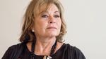 Roseanne Barr blev fyret fra den kult-tv-serie hun selv var med til at starte og relancere. Fyringen kom efter et af hendes tweets blev tolket som om at hun sammenlignede en af Barack Obamas ansatte med en abe. 