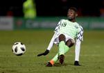 På billedet ses Nigerias Wilfred Ndidi i landsholdstrøjen under en venskabskamp mod Serbien.  Matt Dunham/AP