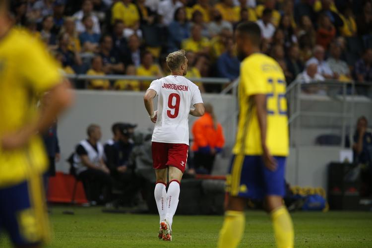 Førsteangriberen Nicolaj Jørgensen blev skiftet ud i 2. halvleg og blev erstattet af Kasper Dolberg.  