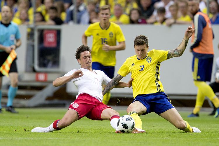 Altid fightende Thomas Delaney havde den største danske chance, men kiksede så Danmark spillede 0-0 mod Sverige i Stockholm. Finn Frandsen/POLFOTO
