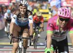 Franskmanden Romain Bardet var senest i aktion 22. april, da han bed tænderne sammen og blev nr. 3 i Liège-Bastogne-Liège. Fra i dag stiler han efter at blive Jakob Fuglsangs efterfølger som vinder af Critérium du Dauphiné.
   Francois Walschaerts/AP