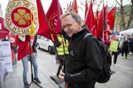 Anders Bondo Kristensen ankommer til 'Forlisen' som Forligsinistitutionen blev kaldt. Nu skal lærererne sætte deres kryds ved ja eller nej til en ny overenskomstaftale.  Finn Frandsen/POLFOTO