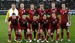 Fra Åge Hareides første startopstilling mod Island i 2016 er der 8 spillere i den danske VM-trup og 5 på listen over de største danske handler. Bagest fra venstre: Kasper Schmeichel, Simon Kjær, Henrik Dalsgaard, Yussuf Yurary Poulsen, Nicolai Jørgensen og Daniel Agger. Forrest: Andreas Christensen, Pierre-Emile Højbjerg, Riza Durmisi, Thomas Delaney og Christian Eriksen. Jens Dresling/POLFOTO