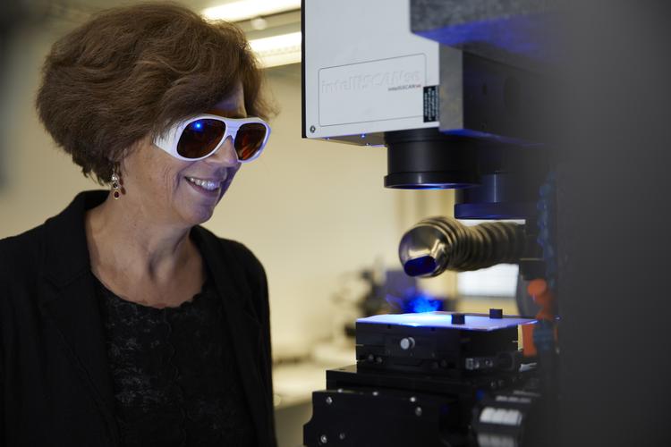 Vinderen. Ursula Keller, kvinden og kvantefysikeren bag ultrahurtige lasere, er årets europæiske opfinder. European Inventor Award 2018 Heinz Troll