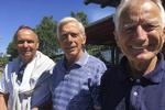 Tre fodboldspillere over 70 år fotograferet på AB. Fra venstre er det
Niels Torp, Niels Yde og Søren Hansen. De deltager i den private turnering ‘World Cup’ for spillere over 70. Det sker på AB i næste uge. Rasmus Bech