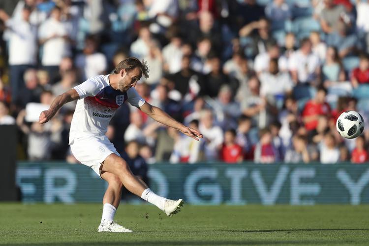 Torsdag sad Harry Kane på bænken under hele Englands landskamp mod Costa Rica. Scott Heppell/AP
