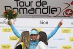 For nøjagtig seks uger siden tiljubledes Jakob Fuglsang i Schweiz som vinder af 4. etape i Tour de Romandie. Nu er han atter på besøg i Alpelandet for i Schweiz Rundt at forberede sig til Tour de France.
   Jean-christophe Bott/AP