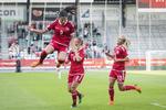 Med to mål på to minutter fik Nadia Nadim (tv.) sendt Danmark på sejrskurs mod Ungarn. Bo Amstrup/Ritzau Scanpix