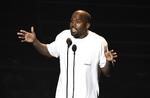 På deres fællesprojekt ’Kids see Ghosts’ viser rapperen Kid Cudi med sit drømmesøvnige rap Kanye West vejen hen til et roligt sted i en kaotisk verden. Chris Pizzello/AP