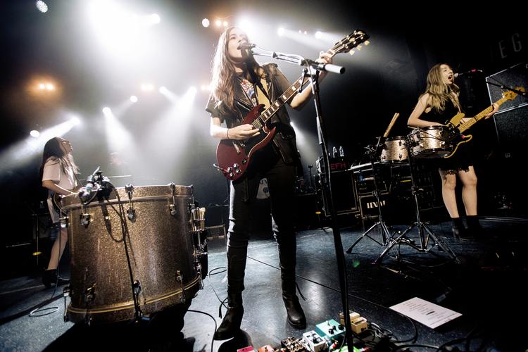 Billede fra Haims udsolgte koncert i Store Vega i 2014.  Daniel Hjorth/POLFOTO