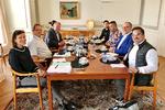 Statsminister Lars Løkke Rasmussen og den grønlandske landsstyreformand, Kim Kielsen, er enige om at indlede et samarbejde om udvikling af de tre lufthavnsprojekter til en anlægsudgift på 3,5 milliarder kroner. Statsministeriet/Ritzau Scanpix