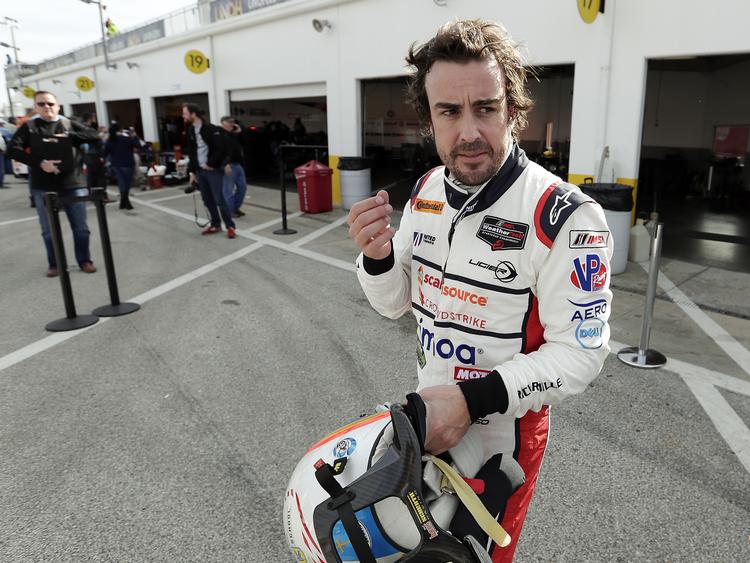 Fernando Alonso har sat jagten ind på en af motorsportens største titler. John Raoux/AP