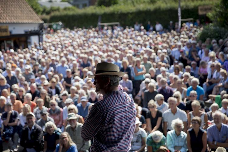 Søren Pind mødte Politikens tegner Roald Als på årets folkemøde. Mads Nissen/POLFOTO