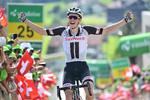 Triumfen er hjemme, og Søren Kragh Andersen kan lade glæden få frit løb efter sin imponerende bedrift på 6. etape i Schweiz Rundt.
   Gian Ehrenzeller/Ritzau Scanpix