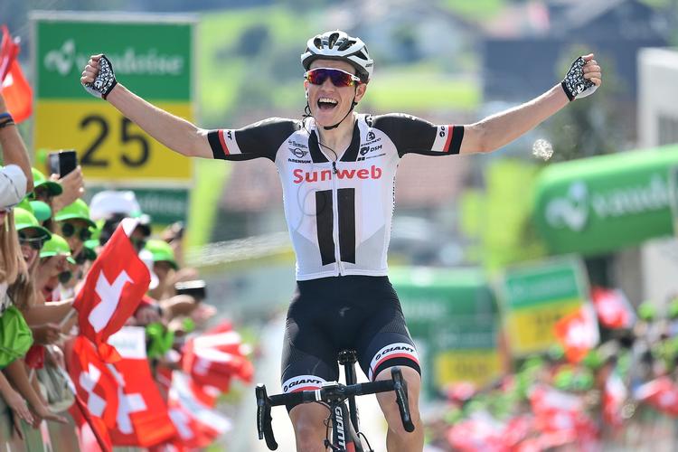 Triumfen er hjemme, og Søren Kragh Andersen kan lade glæden få frit løb efter sin imponerende bedrift på 6. etape i Schweiz Rundt.
   Gian Ehrenzeller/Ritzau Scanpix