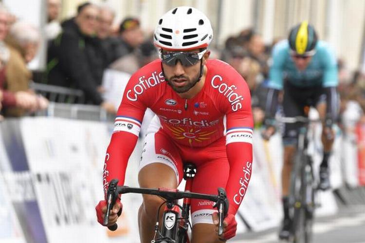 Nacer Bouhanni besejrede holdkammeraten Christophe Laporte efter målfoto på 1. etape af La Route d'Occitanie. 
