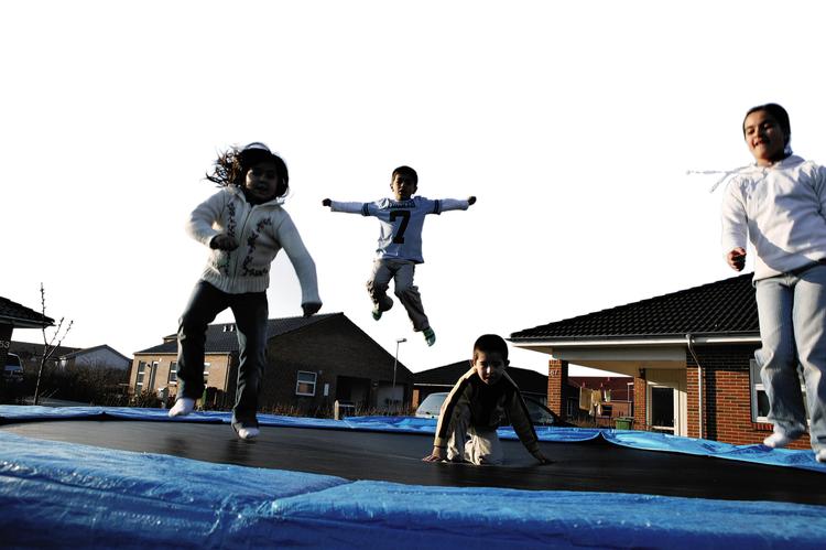Flere føler sig generet, når der hoppes på trampoliner.  Arkivfoto Dalhoff Casper/POLFOTO